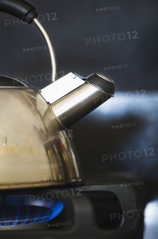Kettle on stove. 
Photo : Jamie Grill