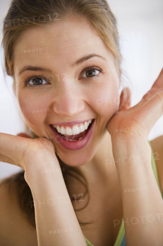 Portrait of woman smiling. 
Photo : Jamie Grill