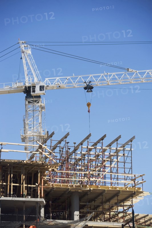 Crane on construction site. 
Photo : fotog