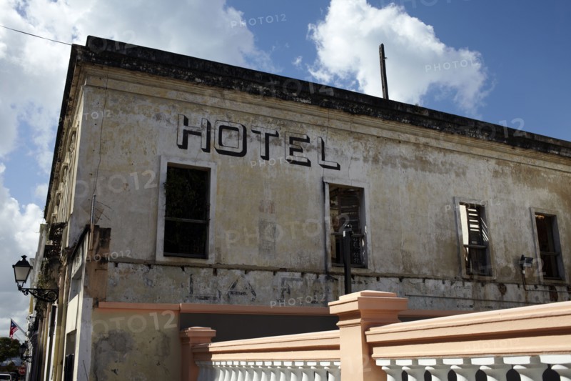 Puerto Rico, Old San Juan, Hotel facade. 
Photo: Winslow Productions