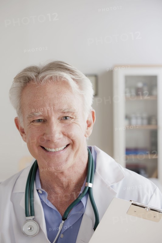 Portrait of senior doctor. 
Photo : Rob Lewine