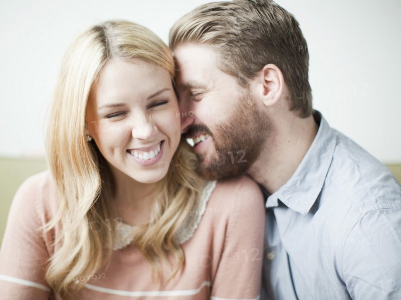 Portrait of young couple . 
Photo : Jessica Peterson