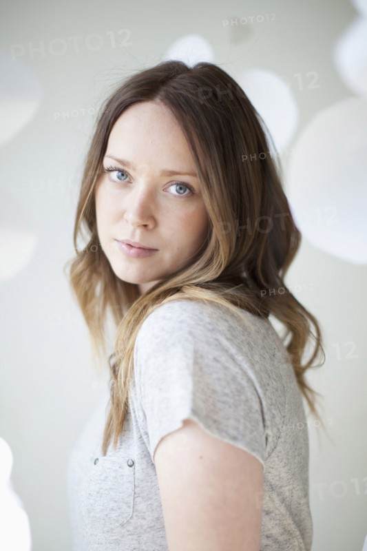 Portrait of serene young woman. 
Photo : Jessica Peterson