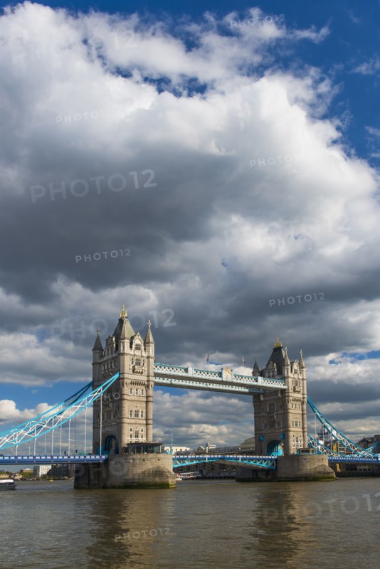 UK, London, Tower Bridge.
