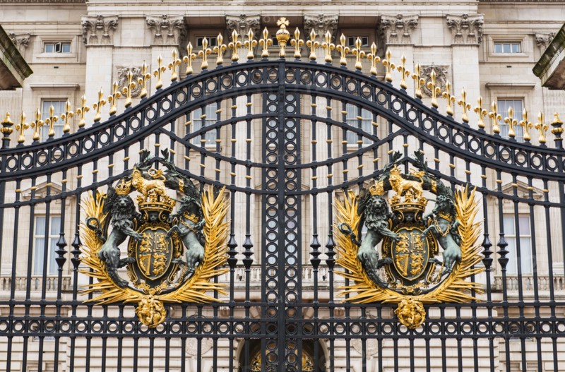 UK, London, Gate at Buckingham Palace.
