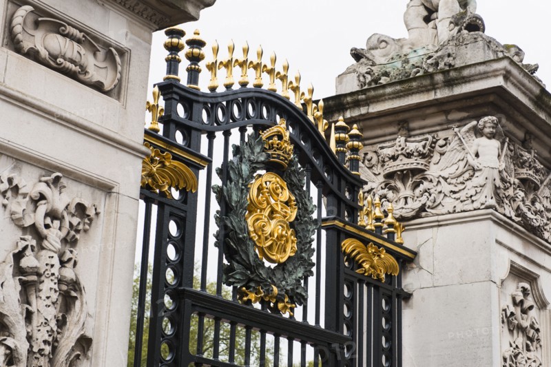 UK, London, Detail of gate at Buckingham Palace.
