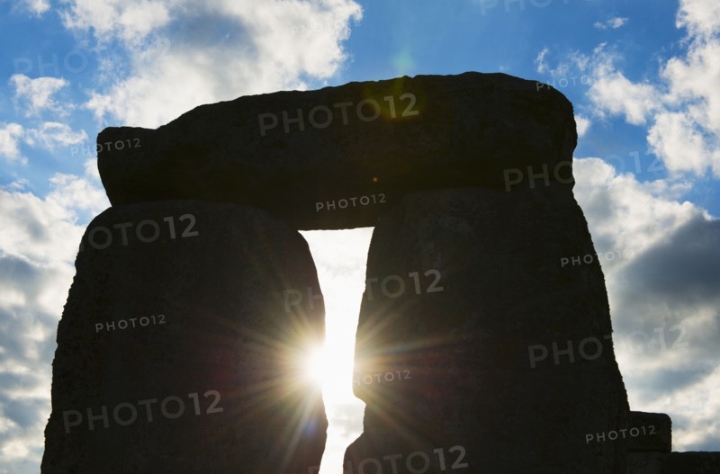 UK, England, Wiltshire, Stonehenge monument.
