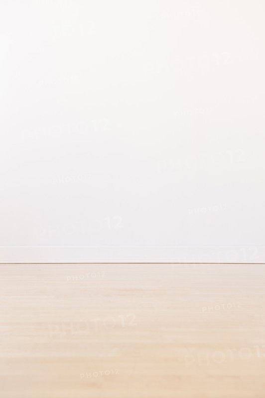 Empty room. Photo : Daniel Grill