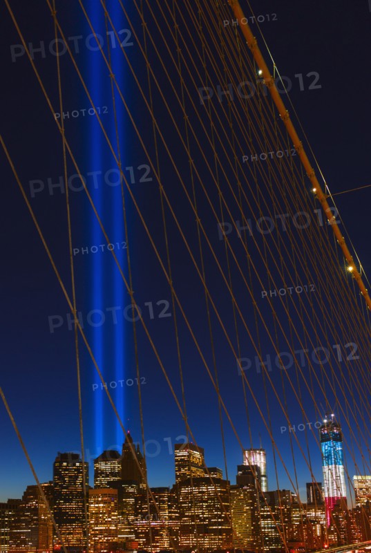 Brooklyn bridge at night.