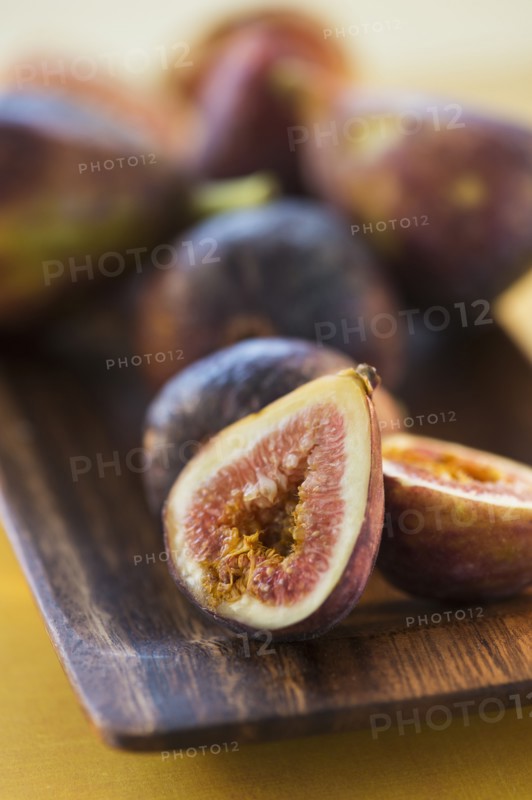 Figs on wood tray. Photo: Daniel Grill
