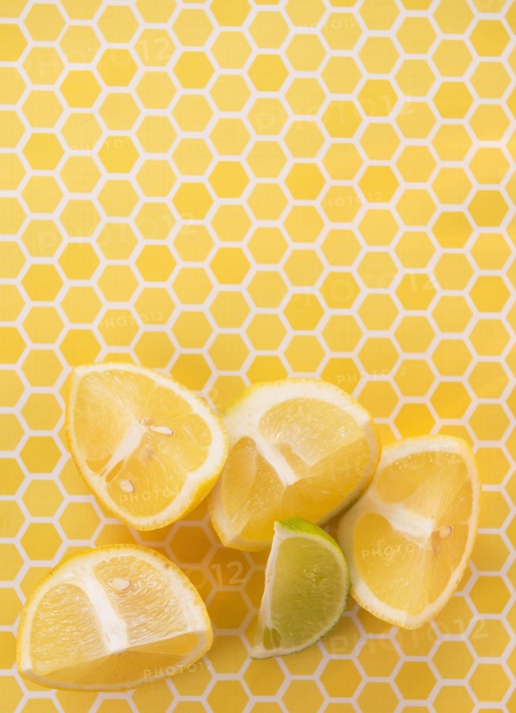 Studio shot of lemons. Photo : Daniel Grill
