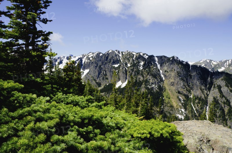 Mountain view. Photo : Tetra Images