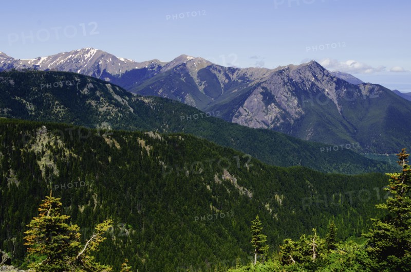 Mountain view. Photo : Tetra Images