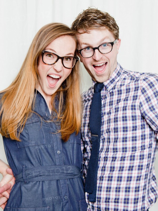 Studio Shot, portrait of young couple smiling. Photo : Jessica Peterson