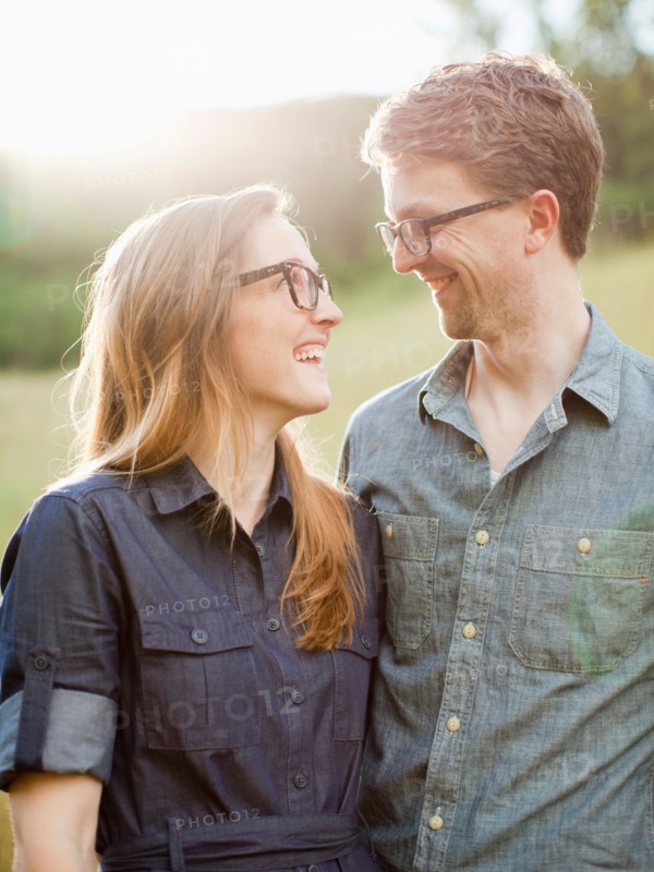 Portrait of young couple. Photo : Jessica Peterson