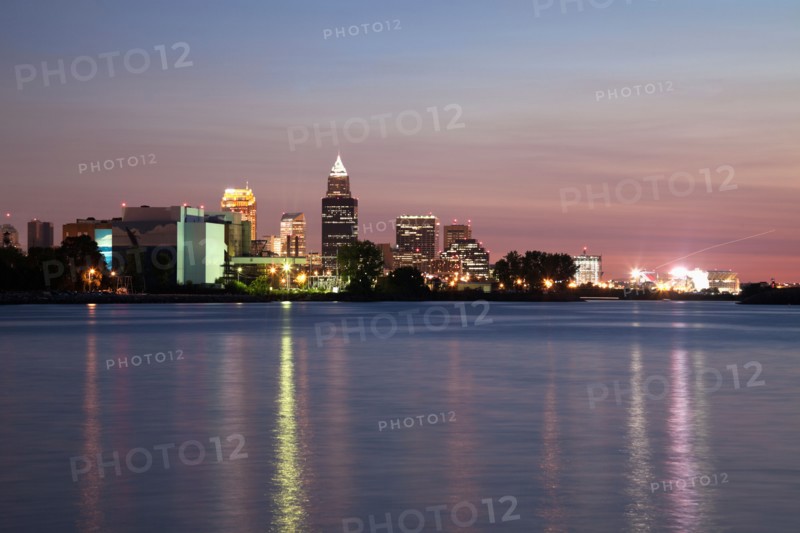 City skyline at dusk. Photo: Henryk Sadura