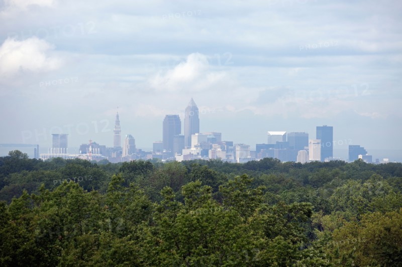 City skyline. Photo : Henryk Sadura