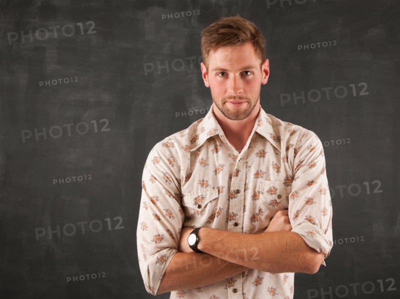 Studio portrait of young man. Photo : Jessica Peterson