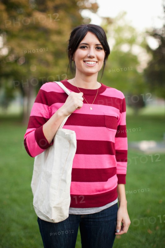 Portrait of woman in park. Photo: Jessica Peterson