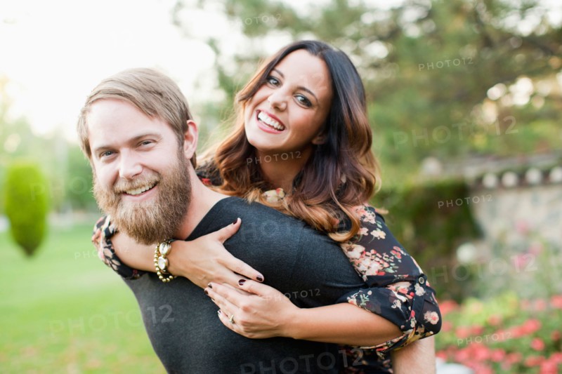 Portrait of couple. Photo : Jessica Peterson