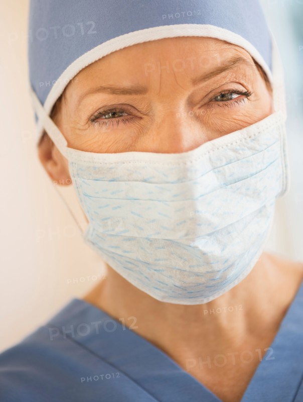 Portrait of female surgeon.