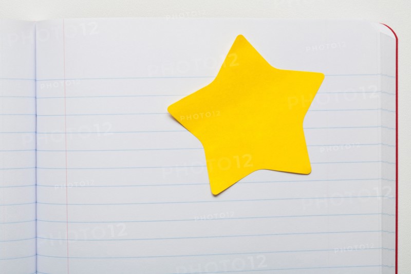 Note pad with Note paper in shape of star
