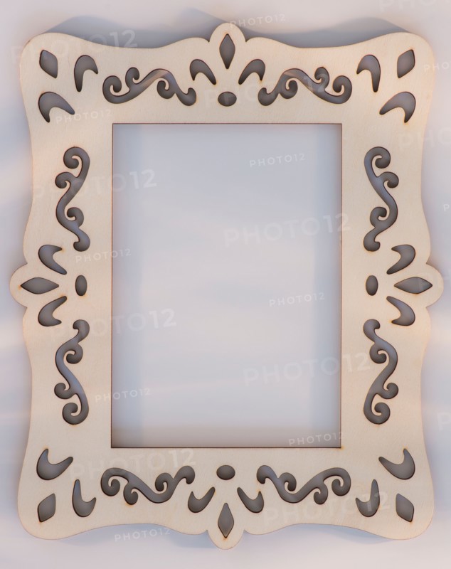 Studio Shot, Frame
