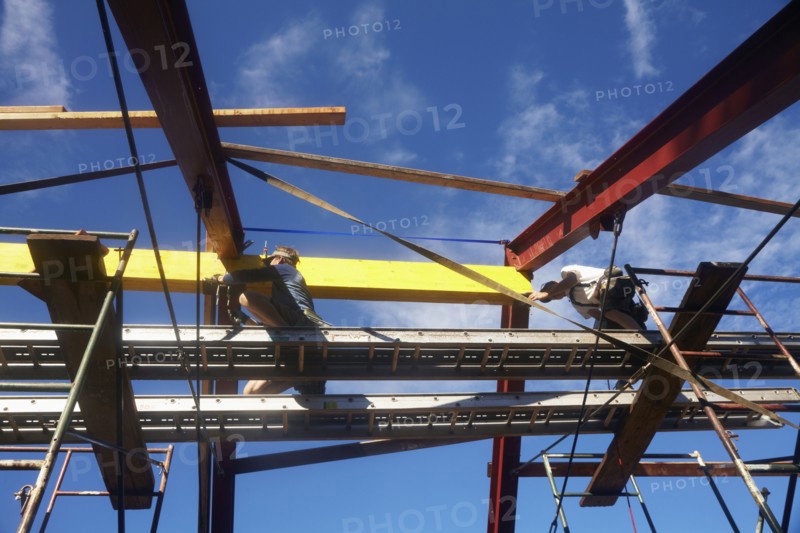 Construction workers working on construction site. USA, Colorado.
Photo : Kelly