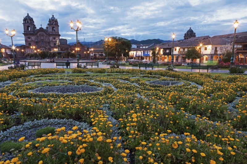 View to cathedral. Peru, Cuzco.
Photo : Henryk Sadura