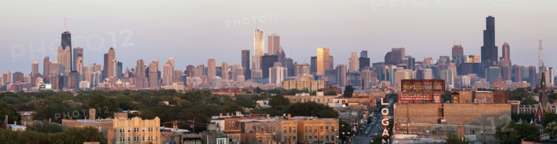 Skyscrapers in downtown. USA, Illinois, Chicago, Logan Square.
Photo : Henryk Sadura