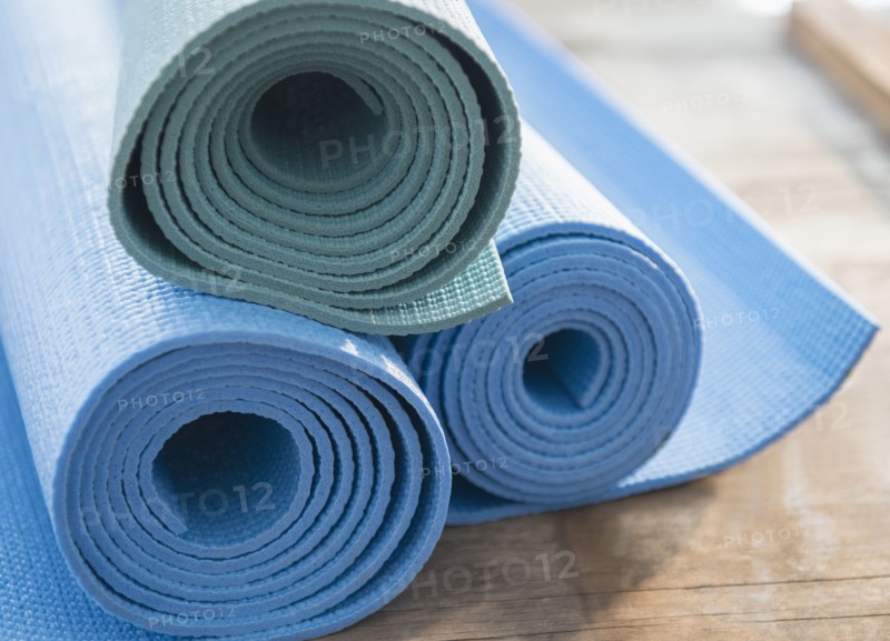 Studio Shot of exercise mats.
Photo : Jamie Grill