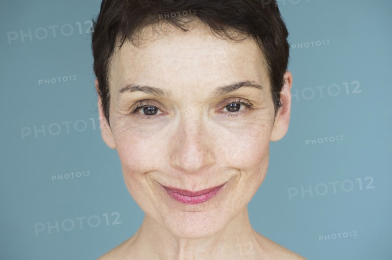 Portrait of smiling senior woman.