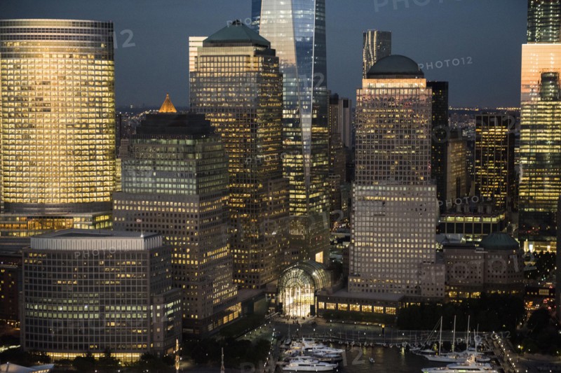 Aerial view of Manhattan and One World Trade Center