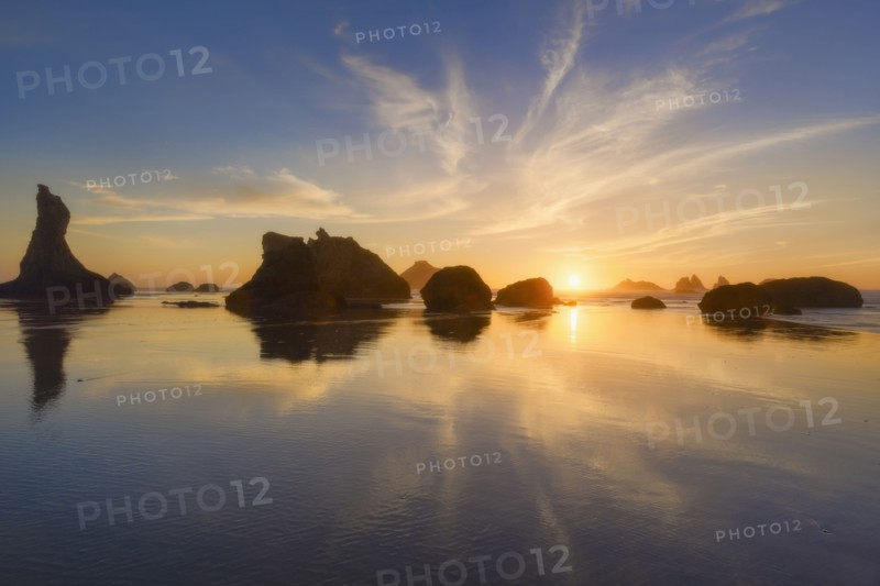 Scenic view of seascape at sunset