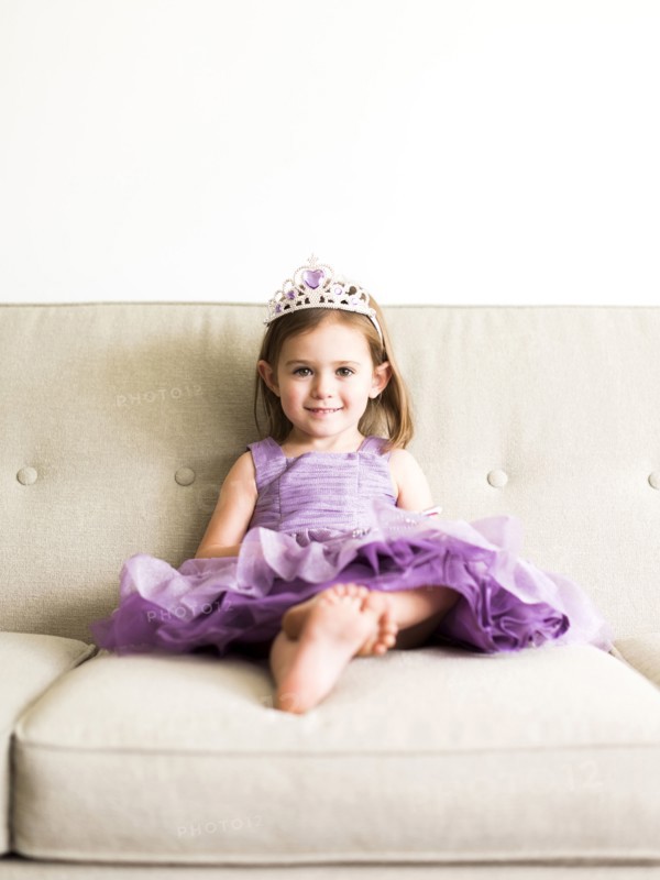 Portrait of girl (4-5) in princess costume