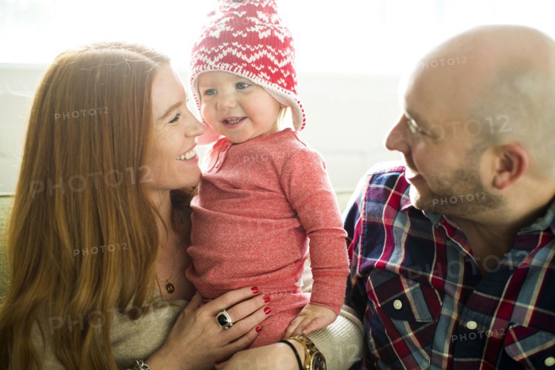 Family with baby son (2-3)