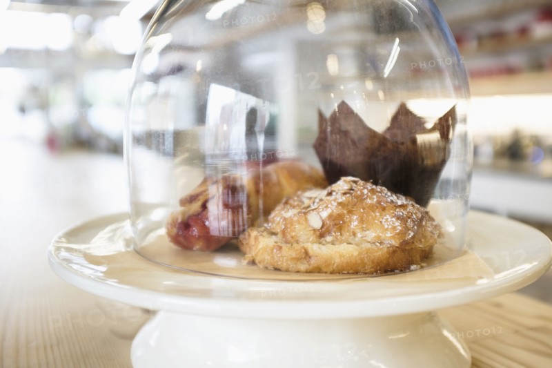 Close-up of croissant in bakery.