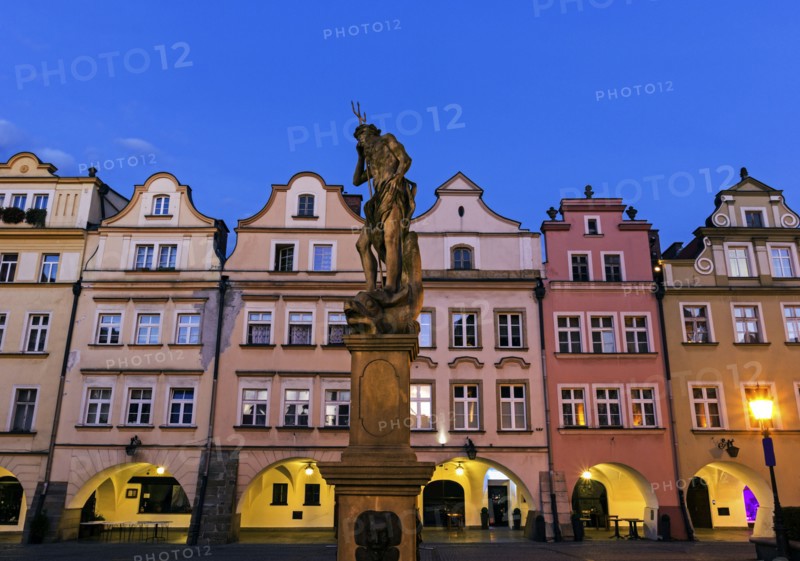 Statues and facades of old town houses