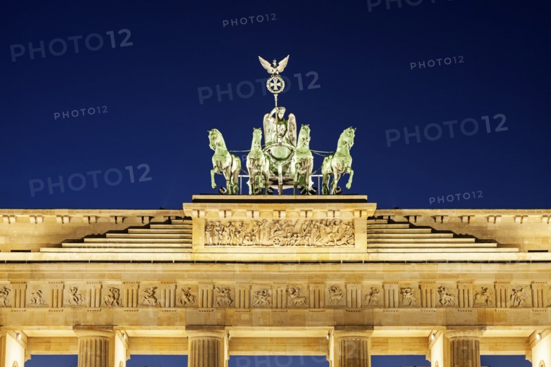 Statue on top of Brandenburg Gate