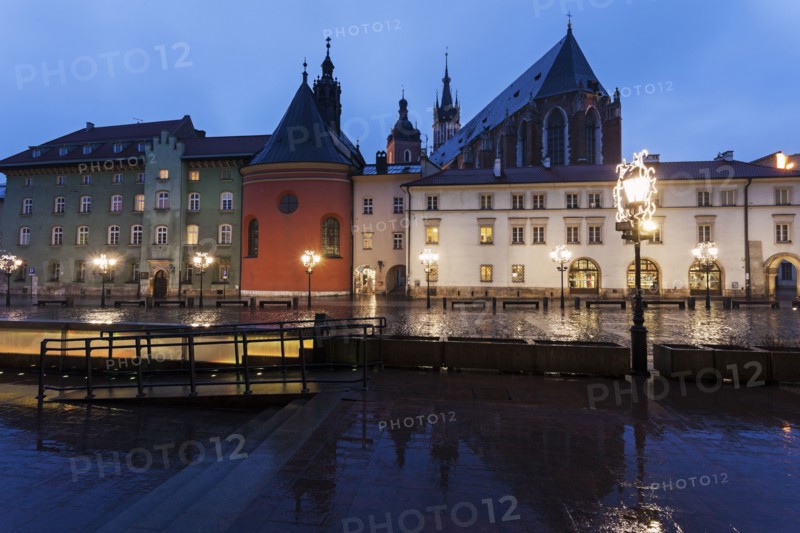 Little Market Square illuminated at night