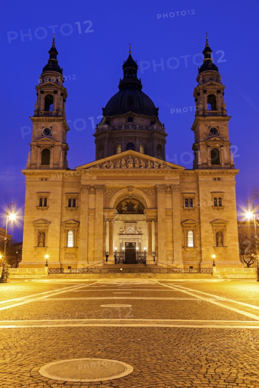 Saint Stephen's Basilica and illuminated square