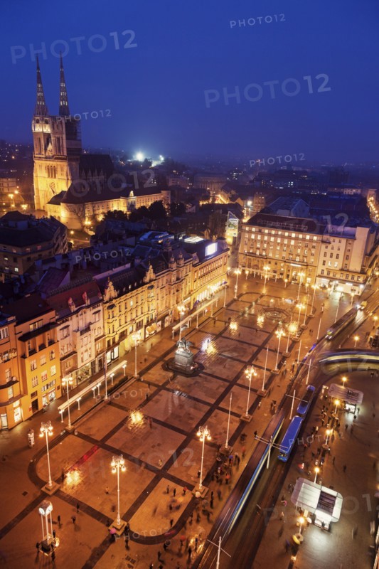 Elevated view of Ban Jelacic Square at night