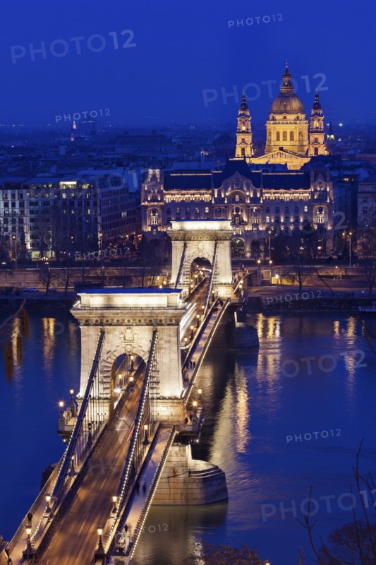 Chain Bridge and Saint Stephen's Basilica