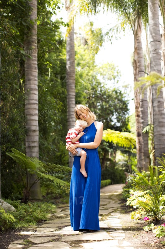 Mother with son (2-3)
