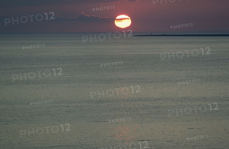 View of sunset sea