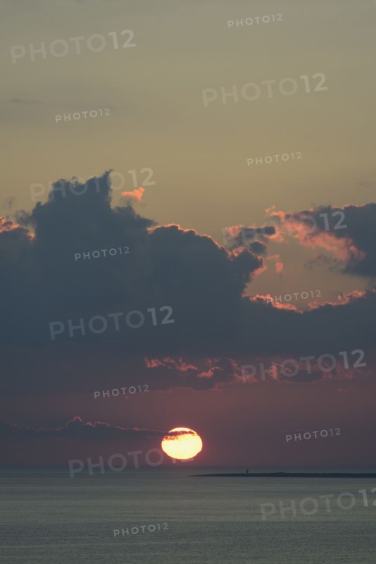 View of sunset sea