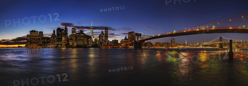 Lower Manhattan Bridge and Brooklyn Bridge at sunset. New York City, New York, USA.