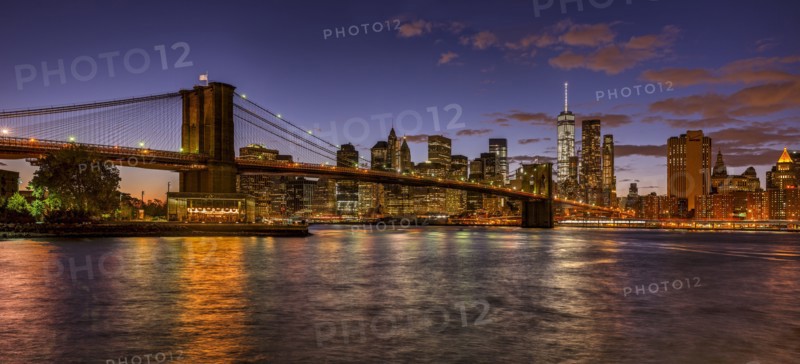 Lower Brooklyn Bridge at sunset. New York City, New York, USA.