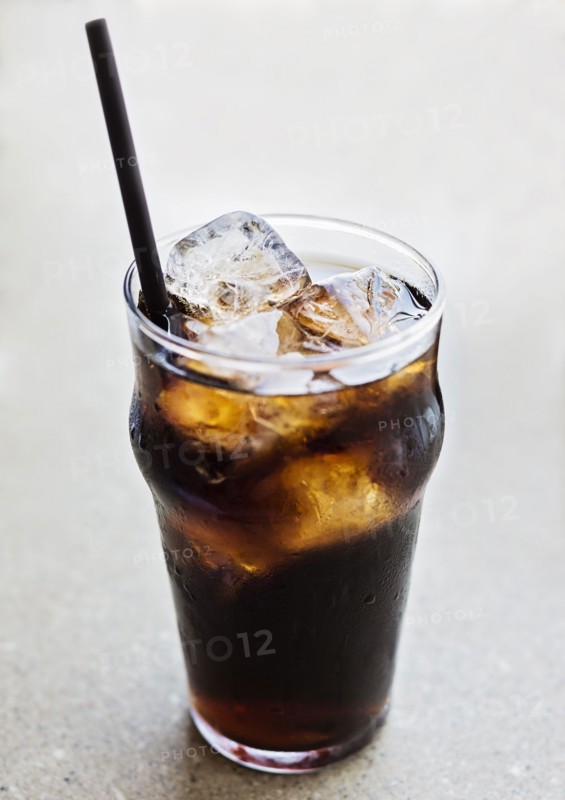 Studio shot of soda in glass