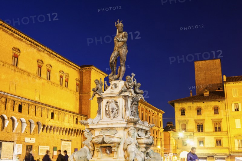 Fountain of Neptune on Piazza Maggiore